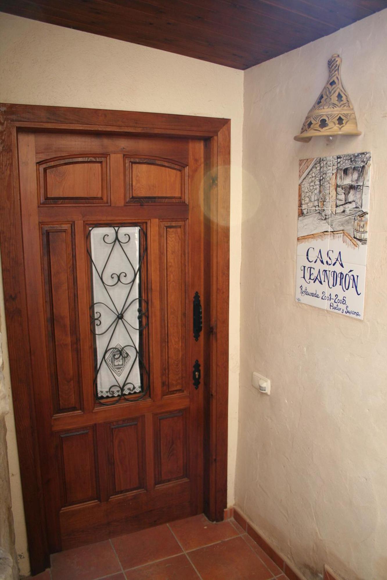 Casa Leandron Guest House Murillo de Gallego Ruang foto